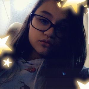 Meet your Posher, Kassie